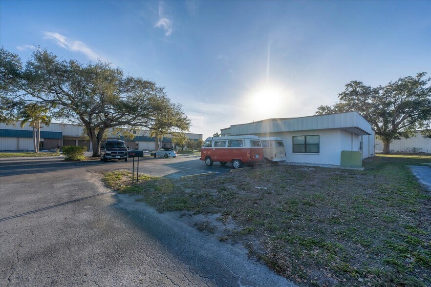 More Photos Of 2311 Whitfield Industrial Way, Sarasota Warehouse For Sale