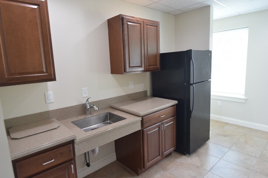 More Photos Of 350 N Main St, Chalfont Medical For Sale