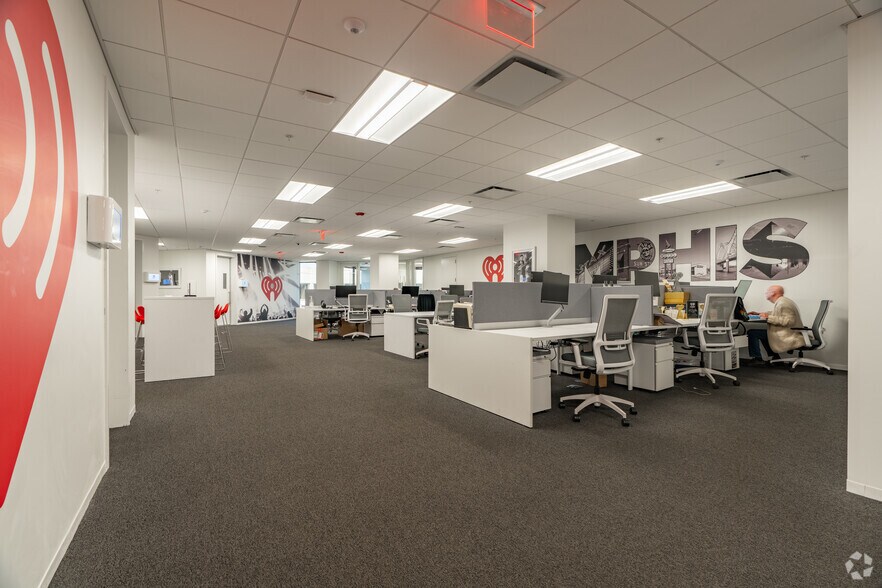 More Photos Of 2650 Thousand Oaks Blvd, Memphis Office For Lease