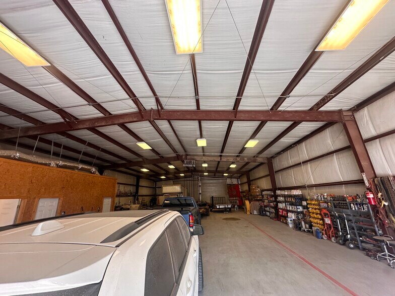More Photos Of 1301 S County Rd W, Odessa Industrial For Lease