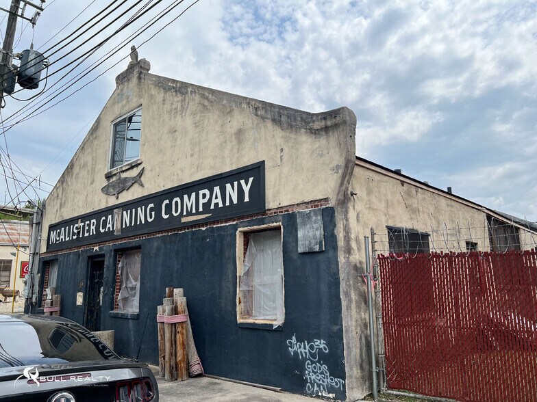 More Photos Of , Atlanta Unknown For Sale