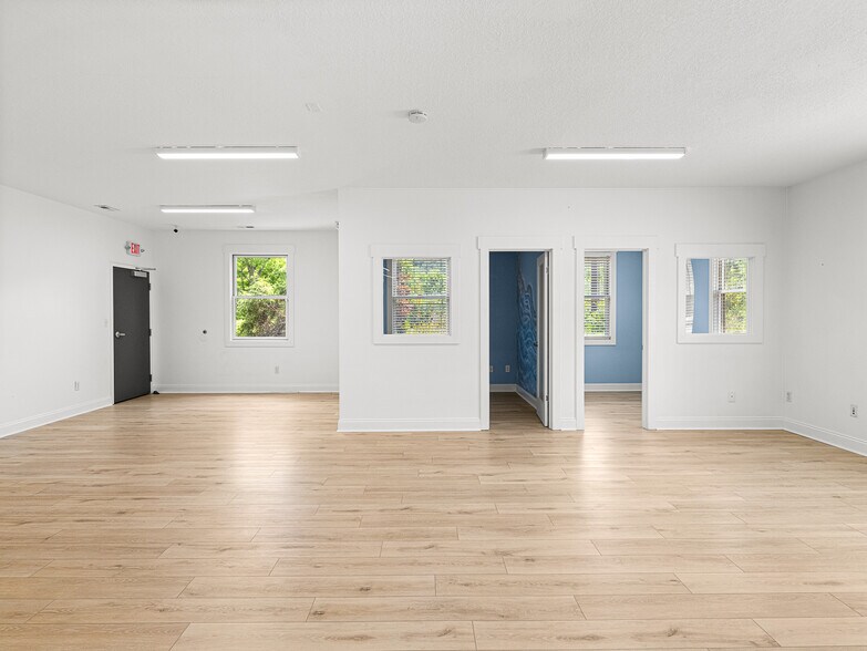 More Photos Of 14 Mimidis Ln, Swannanoa Office For Sale
