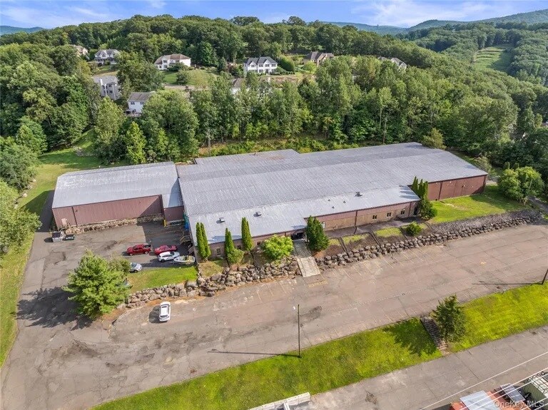 More Photos Of 380 NY-210, Stony Point Warehouse For Lease