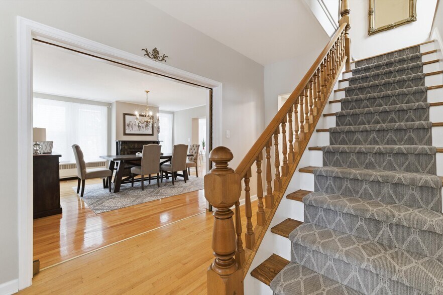 More Photos Of 149 Union Ave, Saratoga Springs Hospitality For Sale