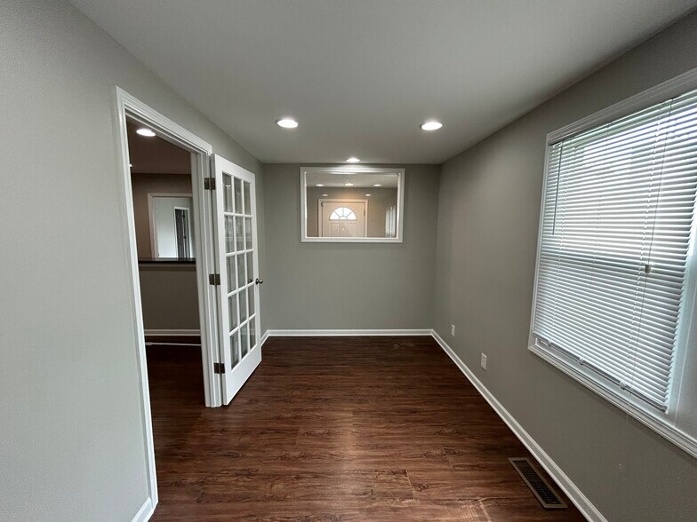 More Photos Of 5681 Broadway, Merrillville Daycare Center For Lease