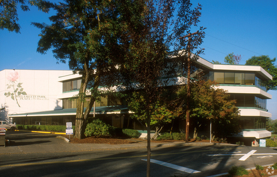 Primary Photo Of 6420 S Macadam Ave, Portland Office For Lease