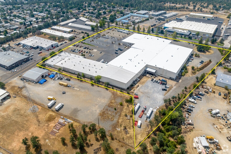 More Photos Of 4300-4356 Caterpillar Rd, Redding Manufacturing For Sale