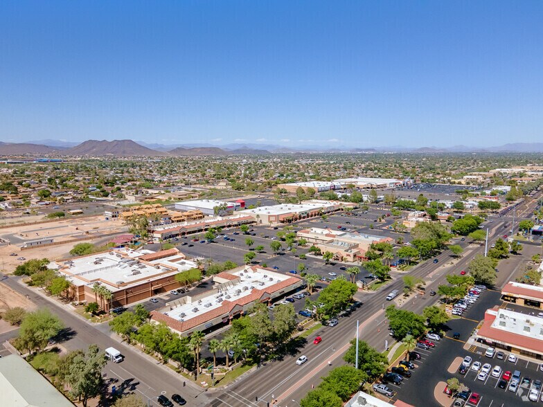 More Photos Of 5905 W Bell Rd, Glendale Unknown For Lease