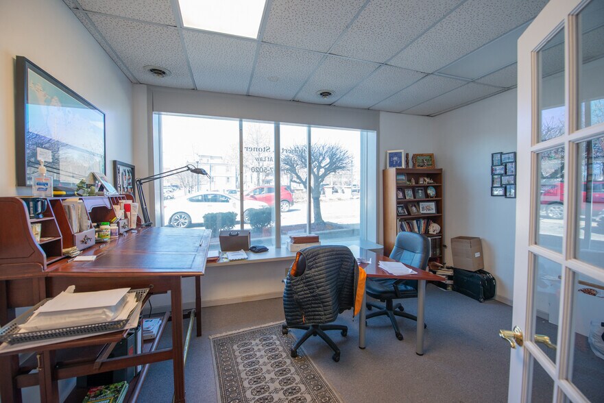 More Photos Of 6 Morgan, Valparaiso Office For Lease