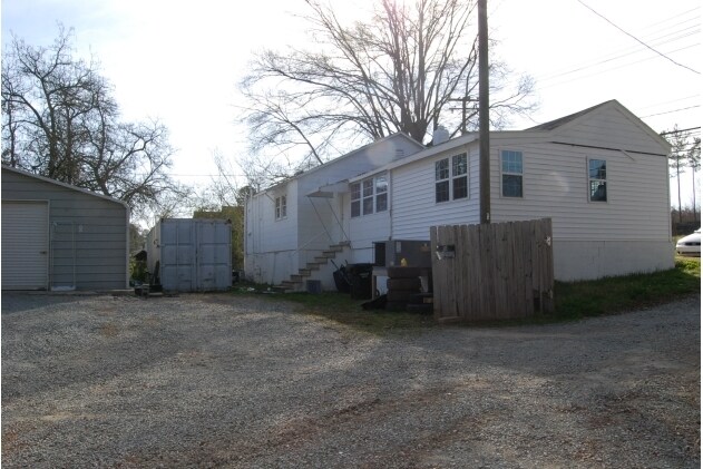 More Photos Of 2517 Riddle Rd, Durham Showroom For Lease