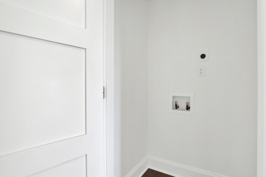 More Photos Of 104 17th st, Tybee Island Apartments For Sale