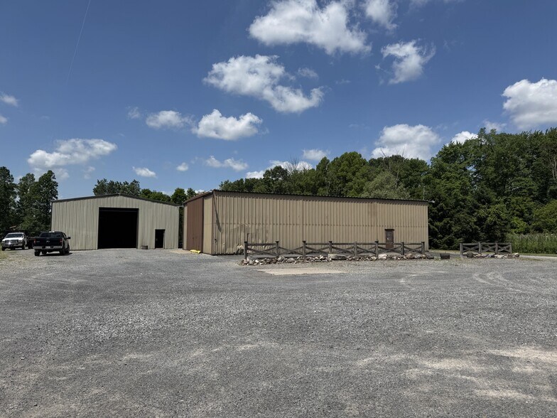 More Photos Of 2200 State Route 14, Geneva Warehouse For Lease