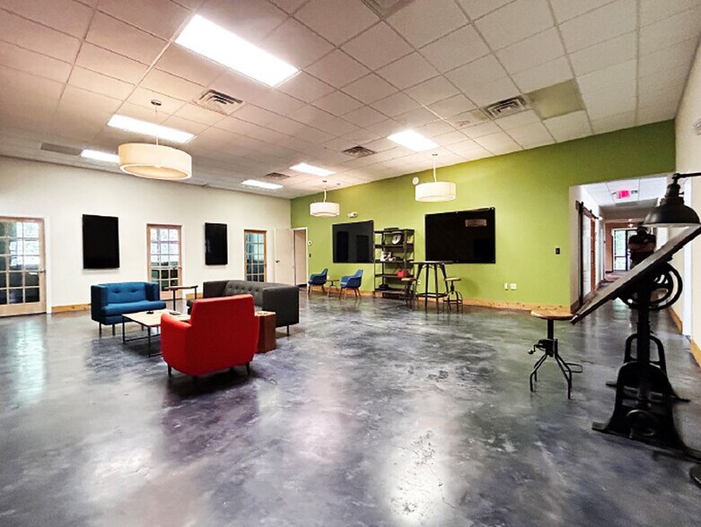 More Photos Of 1917 Commonwealth Ln, Tallahassee Medical For Lease