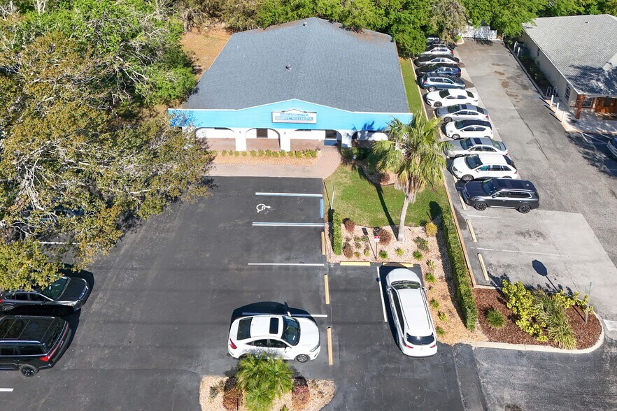 More Photos Of 205 E Burleigh Blvd, Tavares Office For Sale