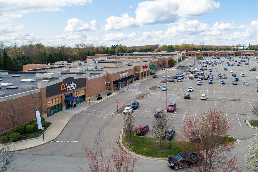More Photos Of 4804-4840 Baldwin Rd, Lake Orion Unknown For Lease