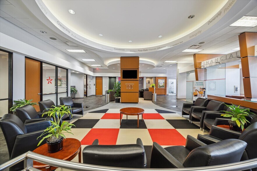 More Photos Of 28850 Tomball Pky, Tomball Bank For Sale