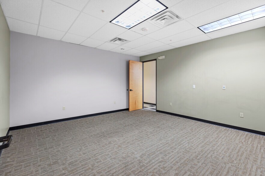 More Photos Of 1123 N Main Ave, San Antonio Medical For Sale