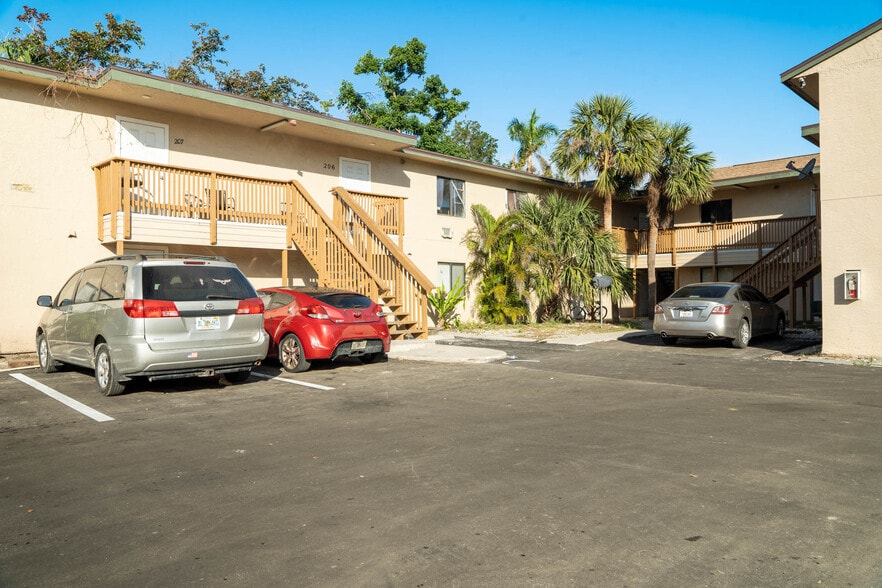 More Photos Of , Fort Myers Multifamily For Sale