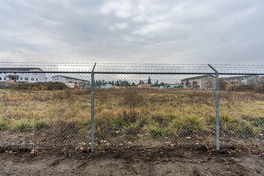More Photos Of 2561 W Main St, Medford Self Storage For Sale