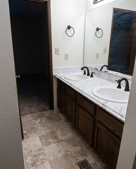 More Photos Of 429 10th St, Sparks Multifamily For Sale