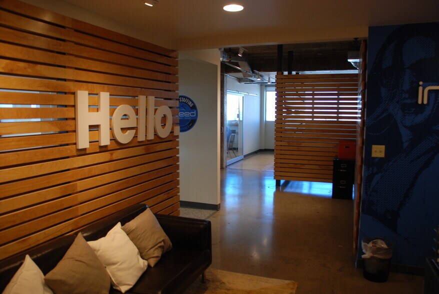More Photos Of 907 S Detroit Ave, Tulsa Office For Sale