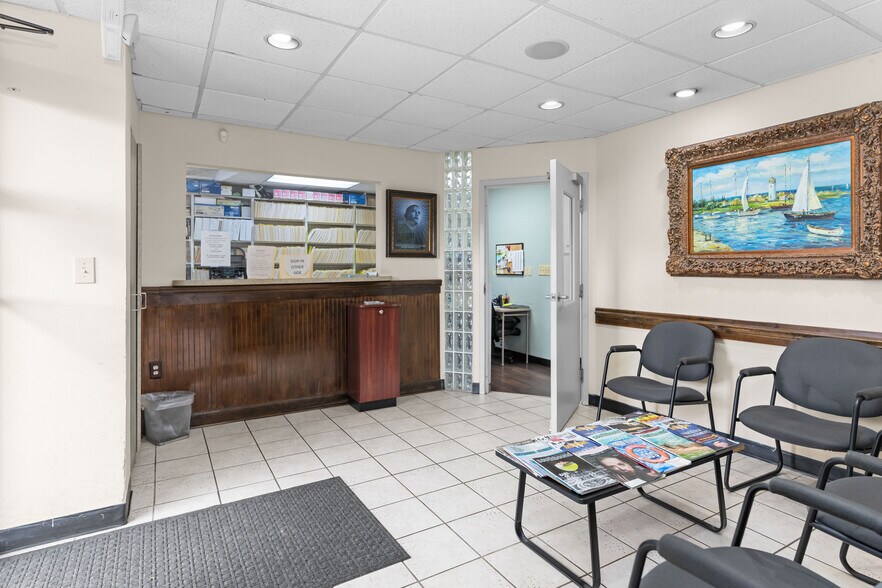 More Photos Of 2855 Candler Rd, Decatur Medical For Sale