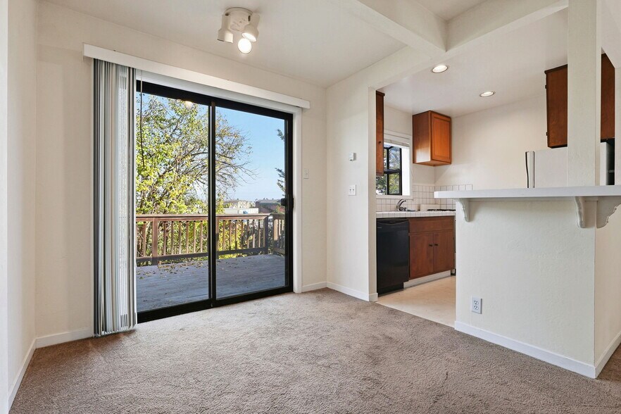 More Photos Of 834 Meadowsweet Dr, Corte Madera Multifamily For Sale