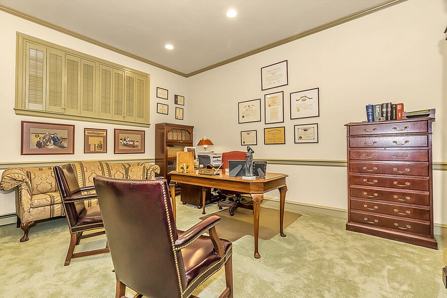 More Photos Of 303 Chestnut St, Philadelphia Office Residential For Sale