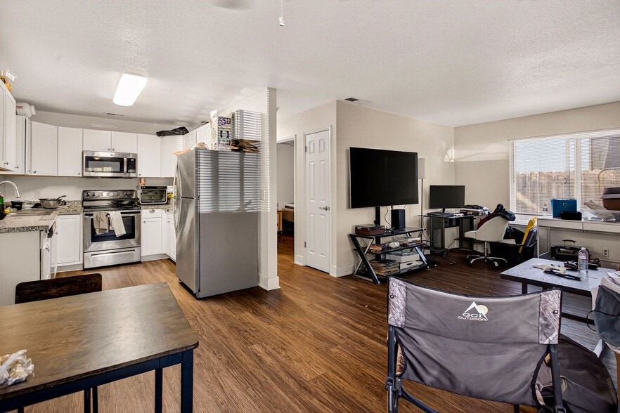 More Photos Of 703 W 2nd Ave, Chico Apartments For Sale