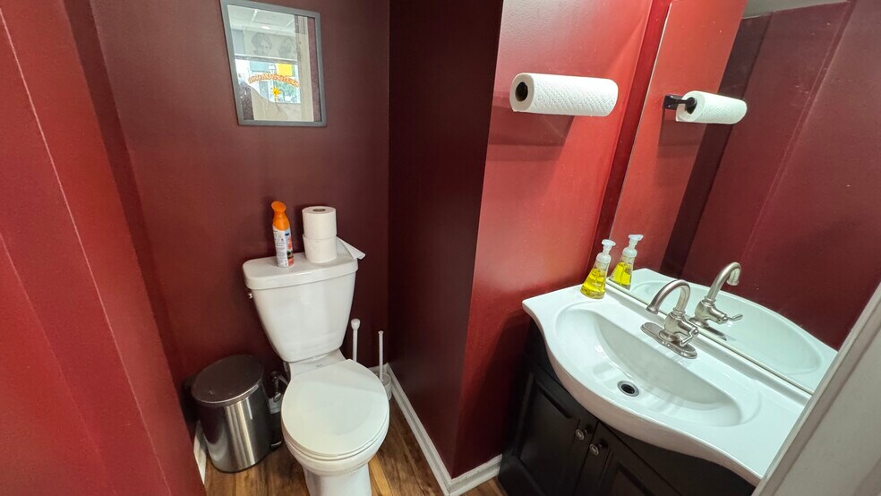 More Photos Of 95-97 E Broad St, Bethlehem Storefront Retail Residential For Lease