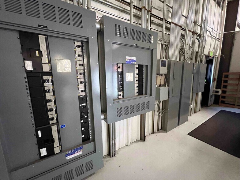 More Photos Of 1073 W 1700 N, Logan Light Manufacturing For Sale