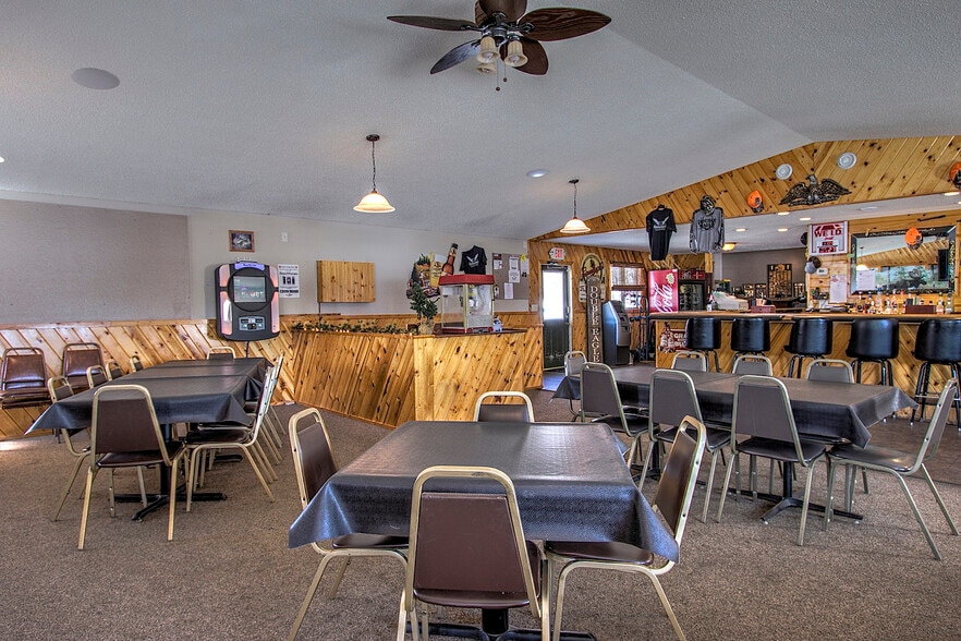 More Photos Of 31886 County Road 3, Eagle Bend Showroom For Sale