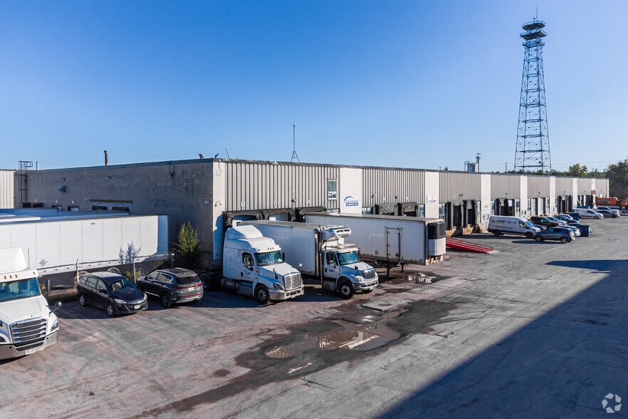 More Photos Of 2760-2768 Sheffield Rd, Ottawa Warehouse For Lease