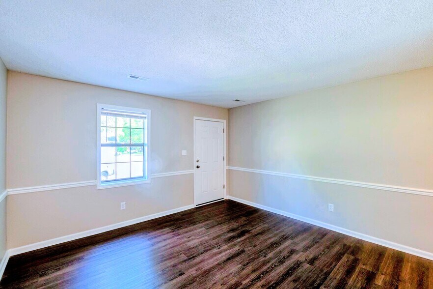 More Photos Of 600 S Vyne St, Rocky Mount Apartments For Sale