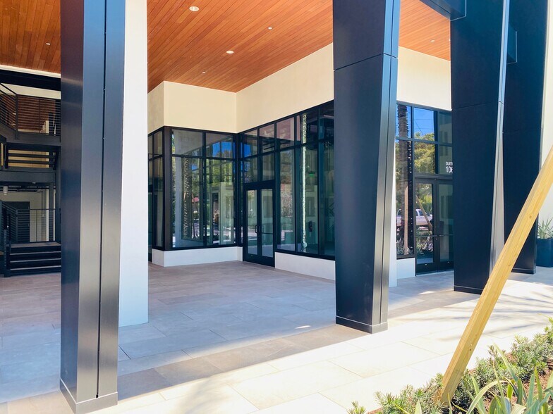 More Photos Of 111 10th St S, Naples Office For Sale