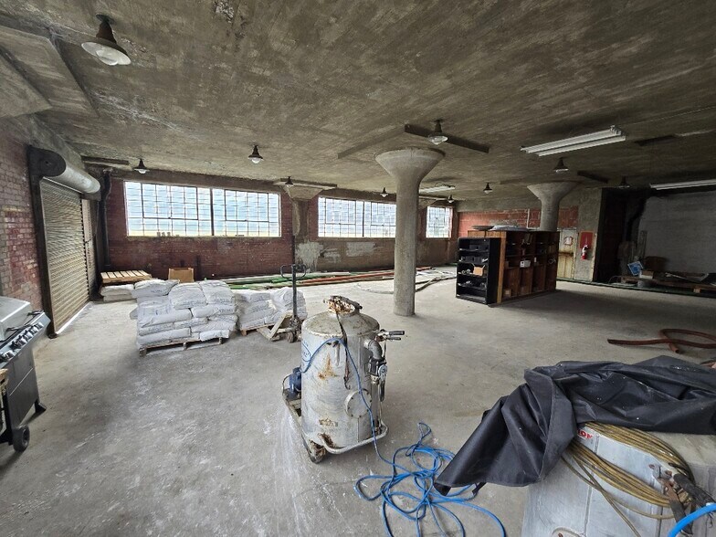 More Photos Of 1404 Angier Ave, Durham Chemical Oil Refinery For Lease