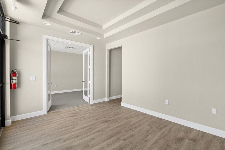 More Photos Of 5501 Cabrera Dr, Sugar Land Unknown For Lease