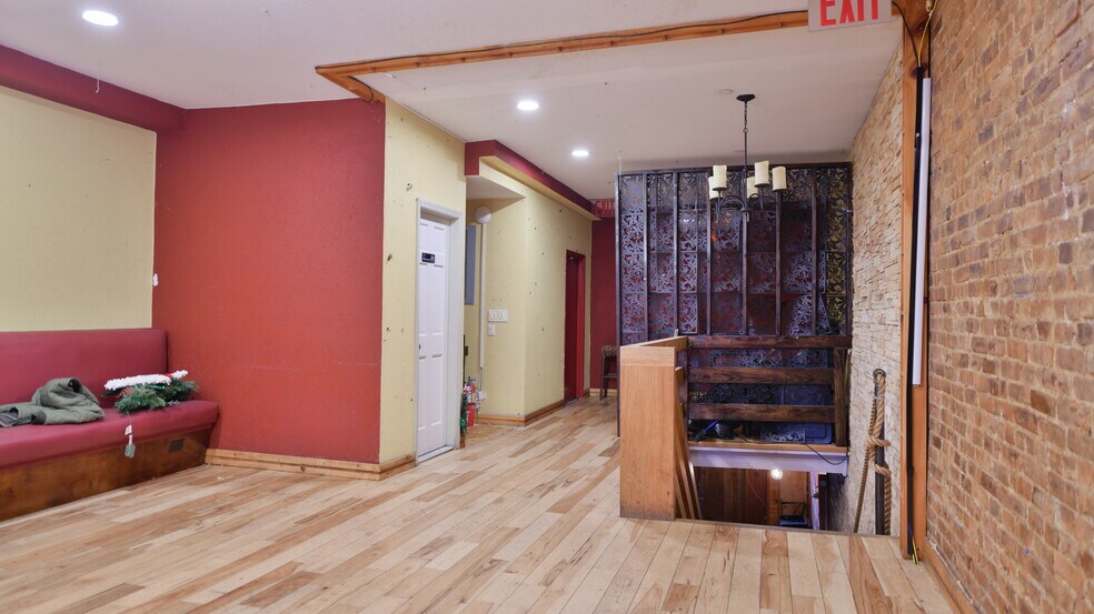 More Photos Of 5909 71st Ave, Ridgewood Restaurant For Sale