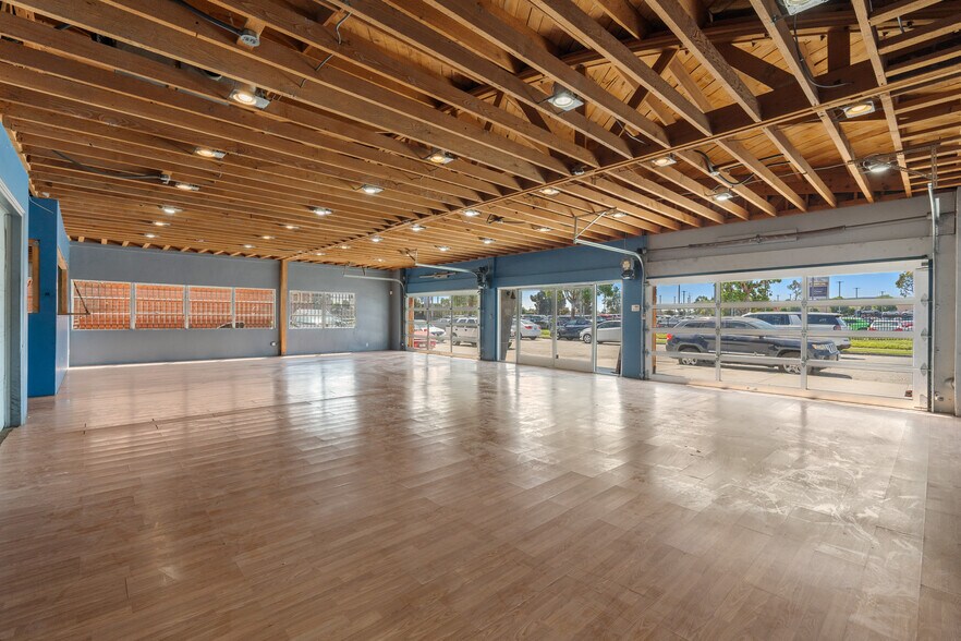 More Photos Of 821 W Olive St, Inglewood Warehouse For Lease