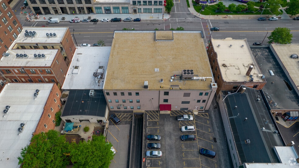 More Photos Of 395 E Broad St, Columbus Office For Lease