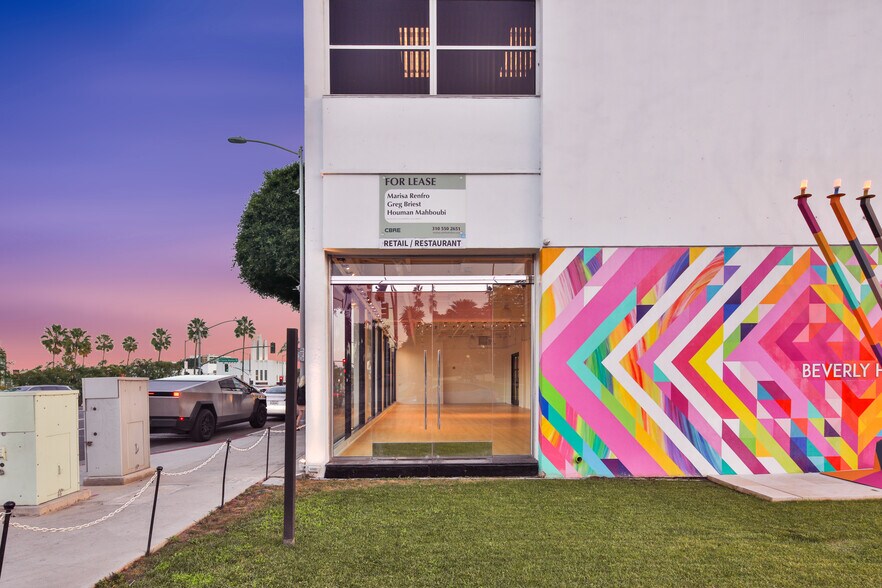 More Photos Of 499 N Canon Dr, Beverly Hills Office Residential For Lease