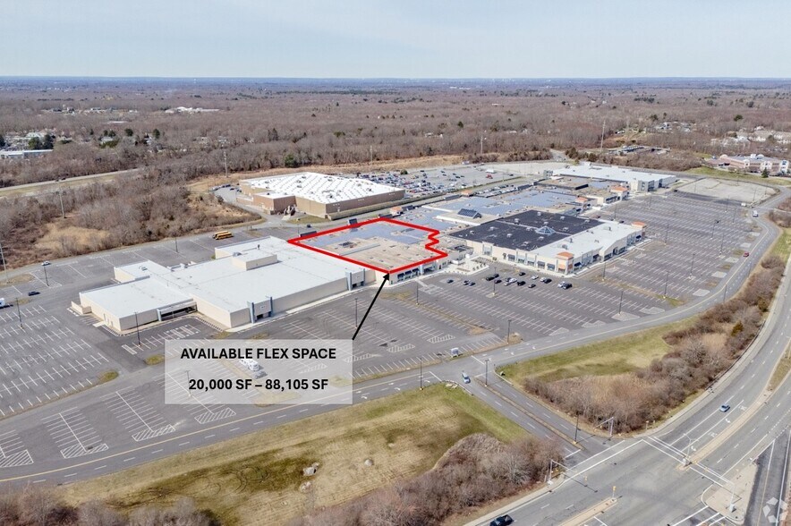 More Photos Of 262 Swansea Mall Dr, Swansea Storefront Retail Office For Lease