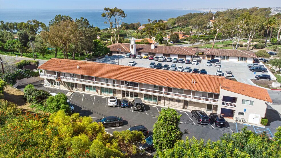 More Photos Of 316-348 Tejon Pl, Palos Verdes Estates Storefront Retail Office For Sale