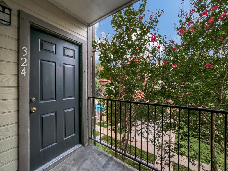More Photos Of 7737 Skolout St, San Antonio Apartments For Sale