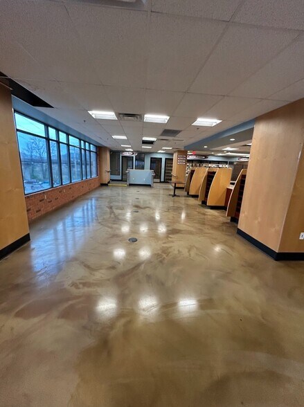 More Photos Of 331 Beechurst Ave, Morgantown Apartments For Lease