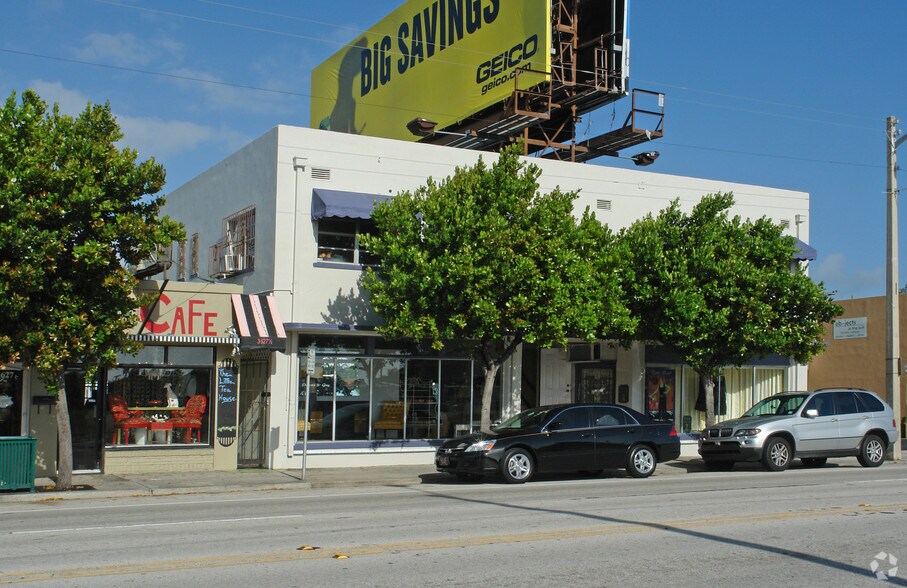More Photos Of 3621-3623 S Dixie Hwy, West Palm Beach Storefront Retail Office For Lease
