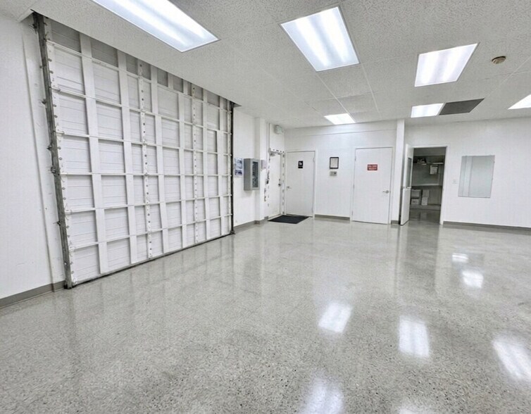 More Photos Of 797 San Antonio Rd, Palo Alto Research And Development For Lease