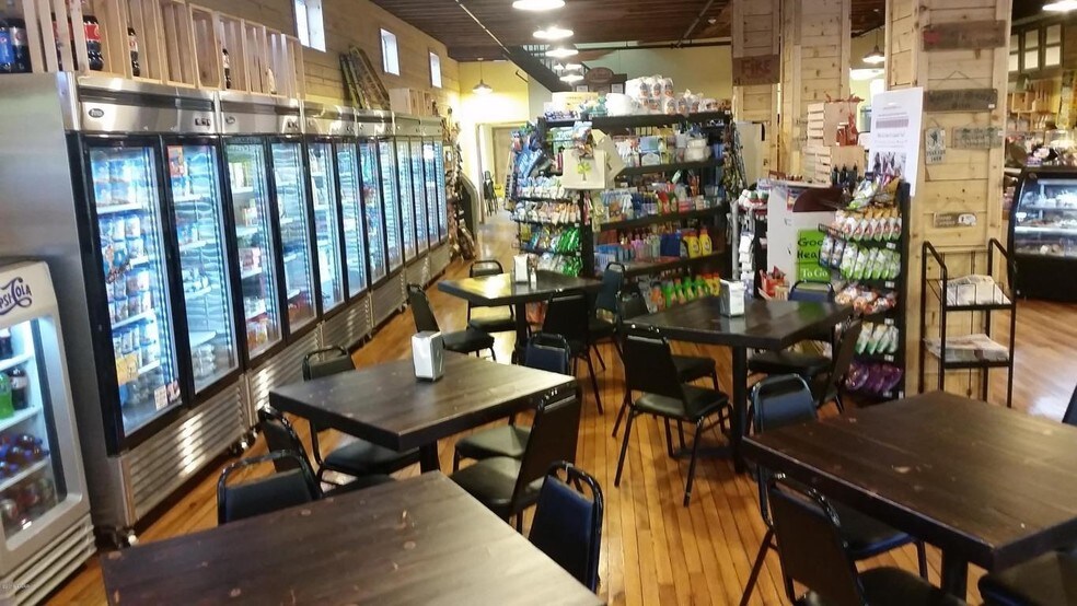 More Photos Of 3251 Route 209, Bushkill Convenience Store For Lease