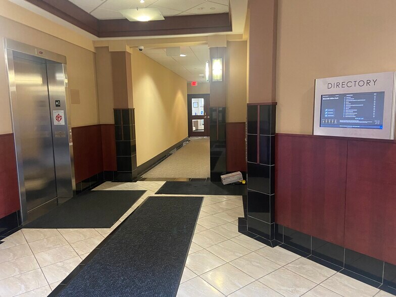 More Photos Of 19490 Sandridge Way, Leesburg Medical For Lease