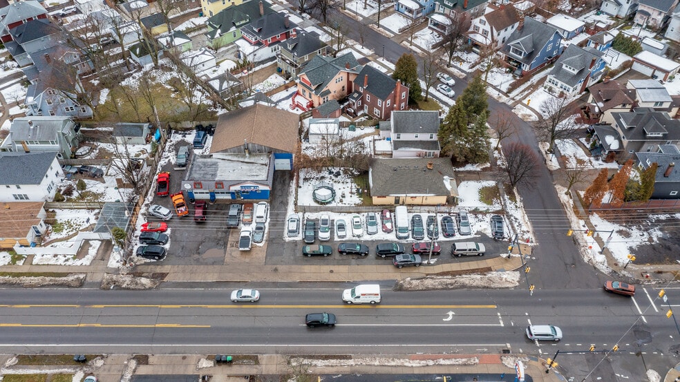 More Photos Of 252 Kenmore Ave, Buffalo Auto Repair For Sale
